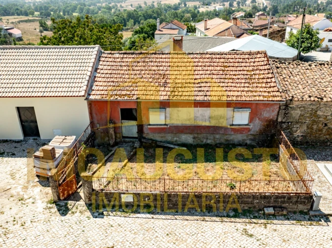 Moradia T3 para Venda em Lamegal Foto 4