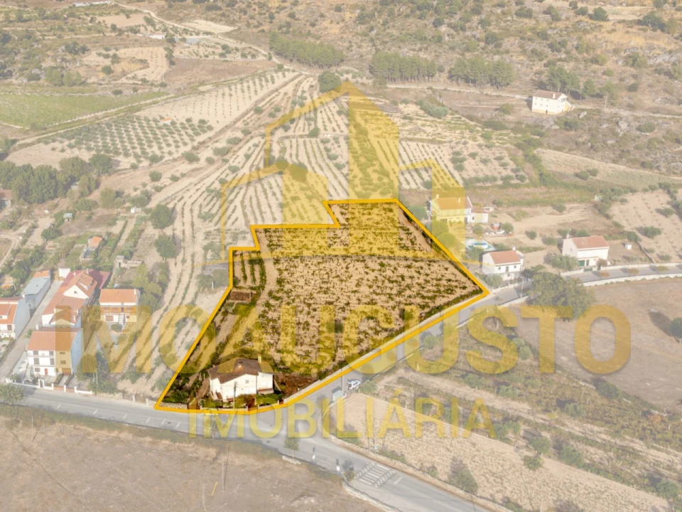 Moradia T5 para Venda em Vascoveiro Foto 1