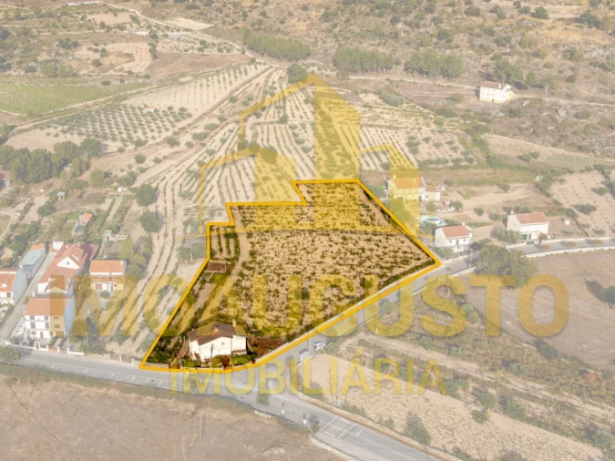 Moradia T5 para Venda em Vascoveiro Foto 1