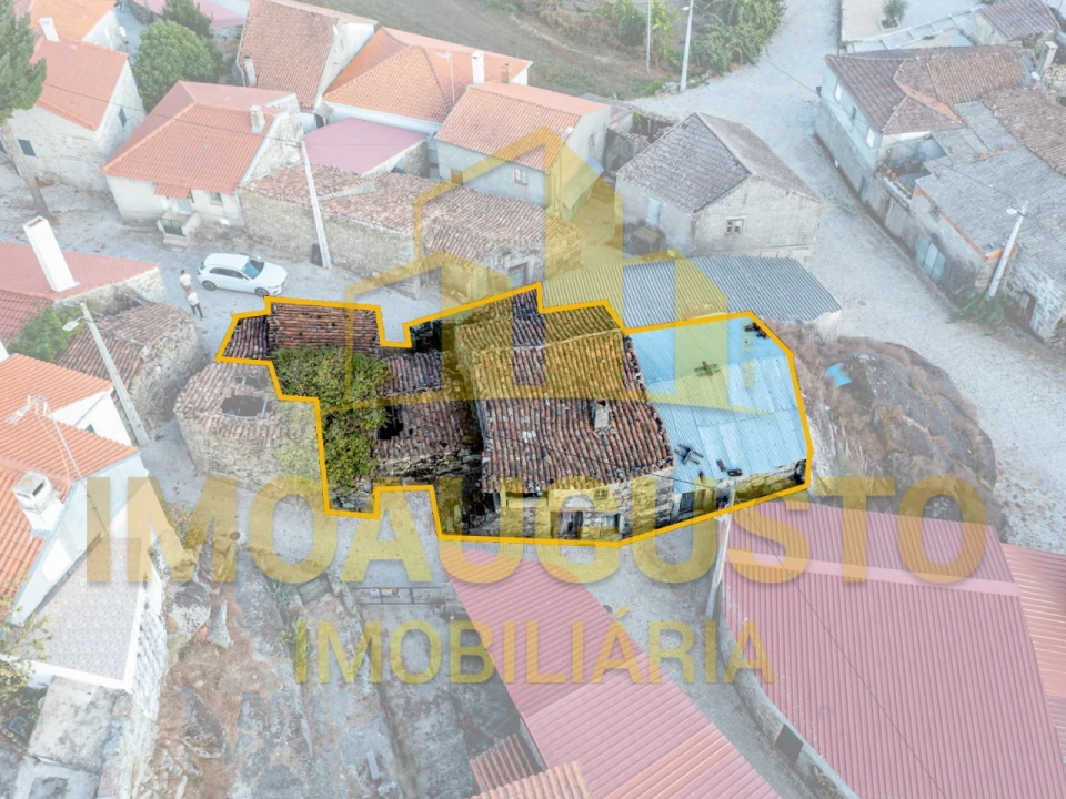 Moradia para Venda em Vila Franca do Deão Foto 1