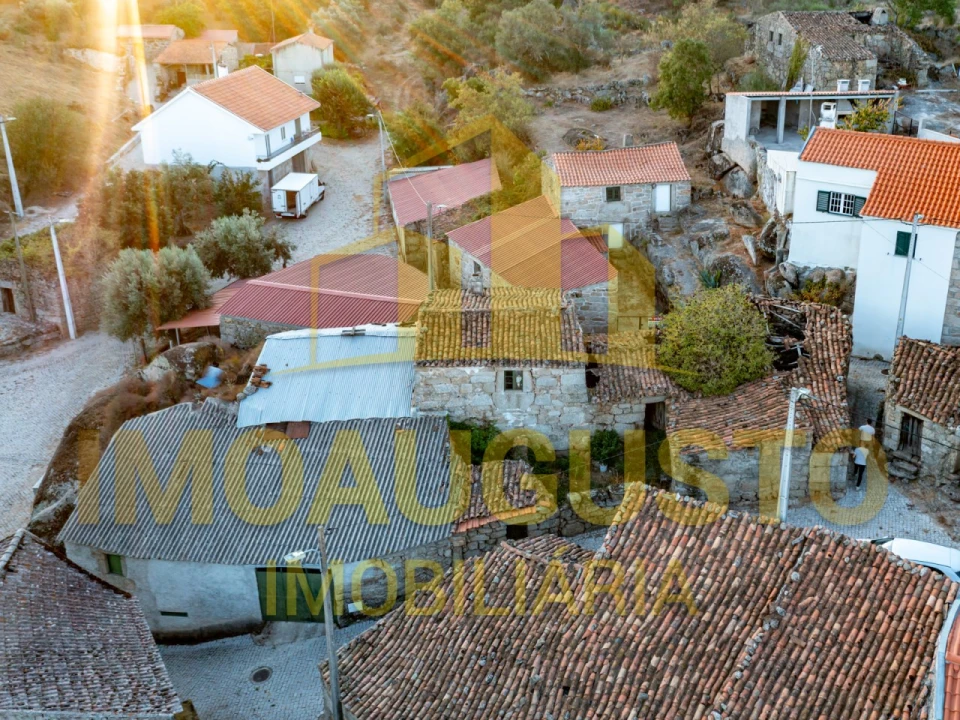Moradia para Venda em Vila Franca do Deão Foto 3