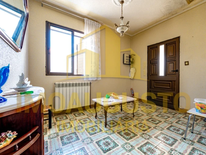 Moradia T4 para Venda em Lajeosa e Forcalhos Foto 10