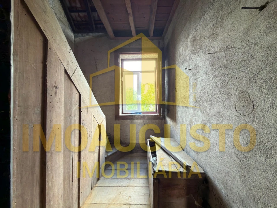 Moradia T4 para Venda em Tourais e Lajes Foto 17