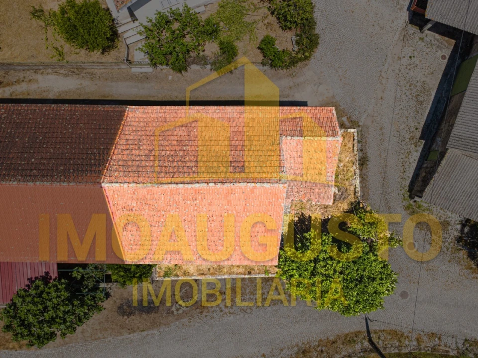 Moradia T4 para Venda em Tourais e Lajes Foto 4