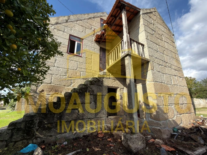 Moradia T4 para Venda em Tourais e Lajes Foto 4