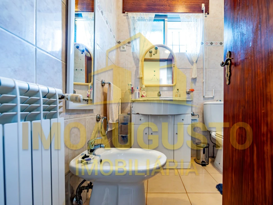 Moradia T5 para Venda em Quintas de São Bartolomeu Foto 11