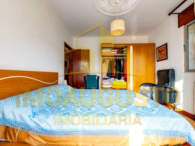 Moradia T5 para Venda em Quintas de São Bartolomeu Foto 8