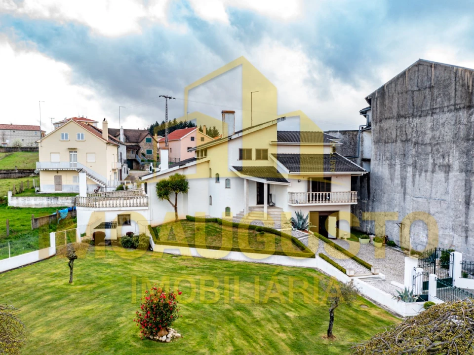 Moradia T6 para Venda em Souto Foto 2