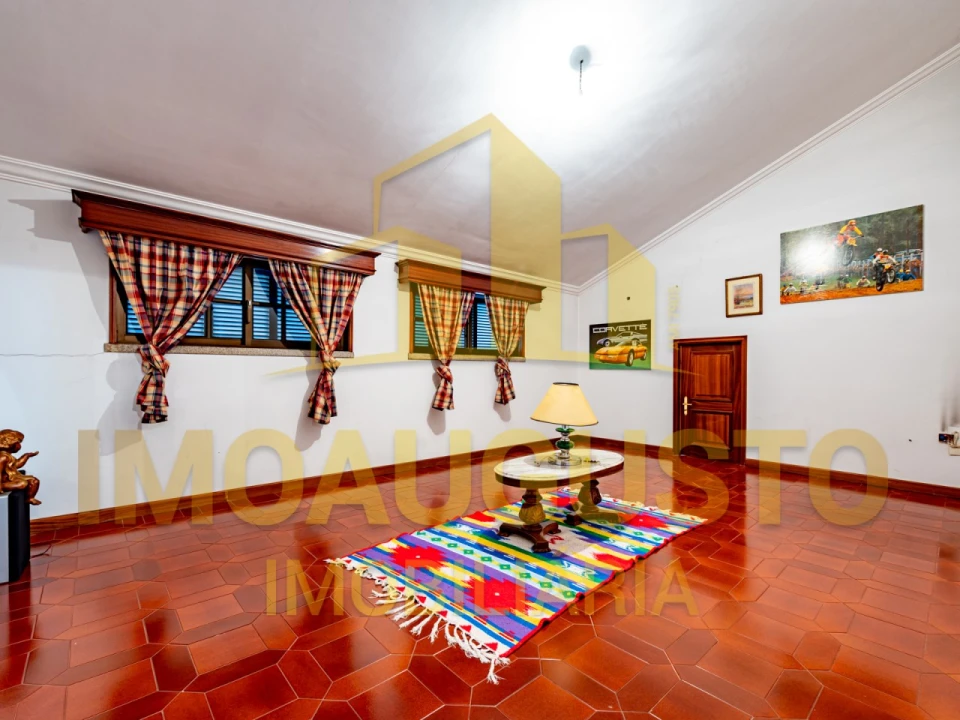 Moradia T6 para Venda em Souto Foto 35