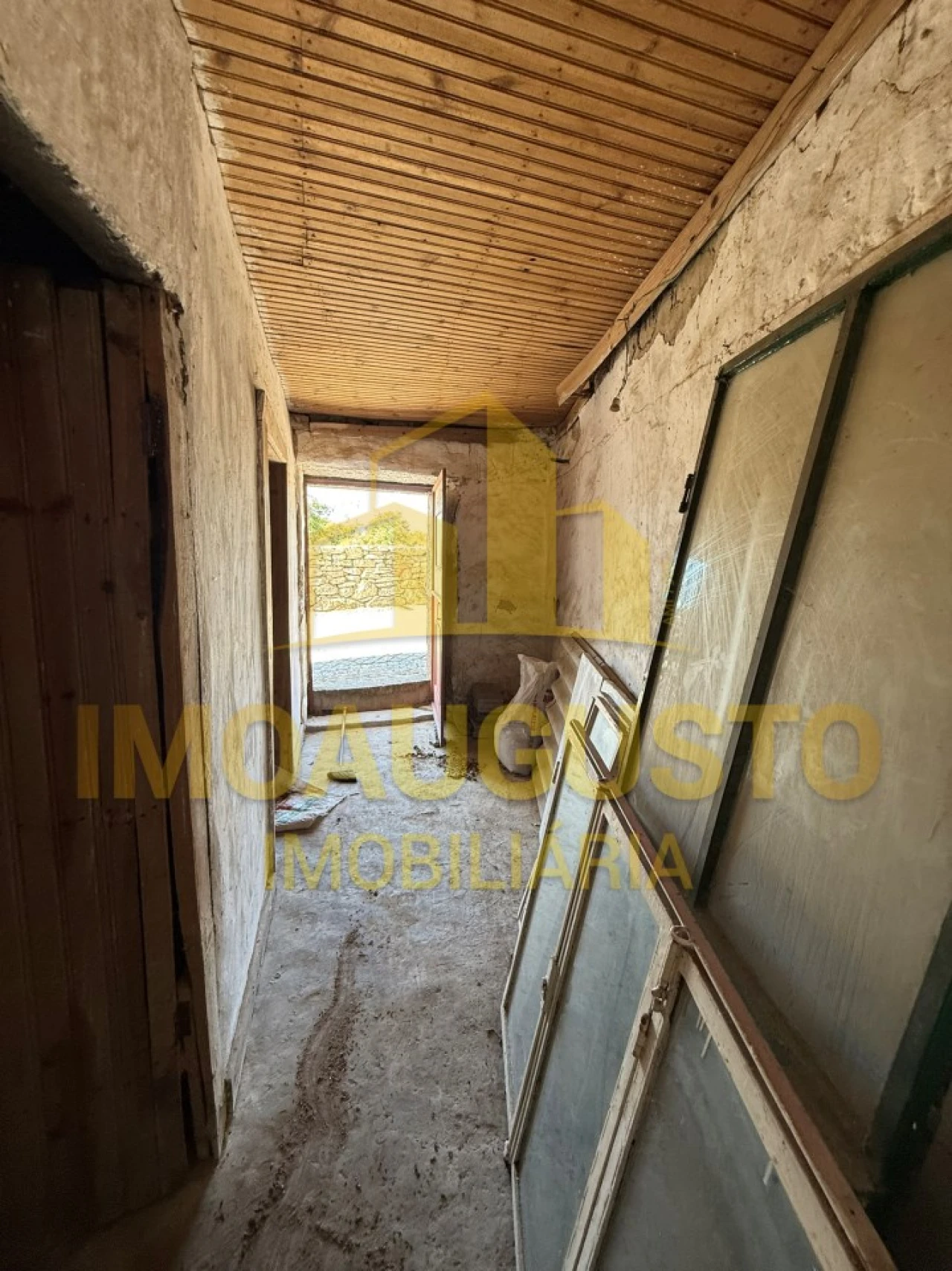 Moradia T2 para Venda em Castelo Mendo, Ade, Monteperobolso e Mesquitela Foto 4