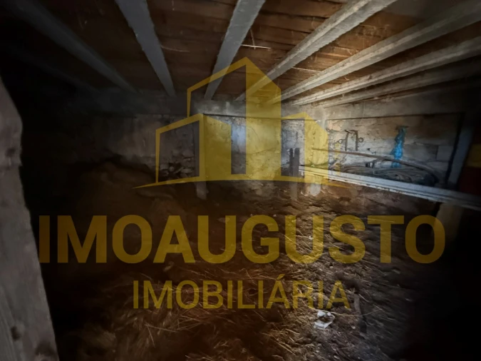 Moradia T2 para Venda em Castelo Mendo, Ade, Monteperobolso e Mesquitela Foto 10