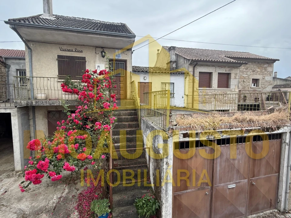 Moradia T3 para Venda em Vila Boa Foto 1