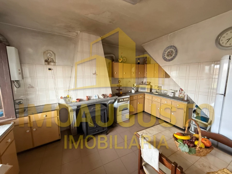 Moradia T3 para Venda em Vila Boa Foto 3