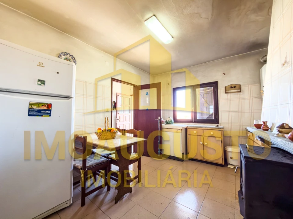 Moradia T3 para Venda em Vila Boa Foto 4