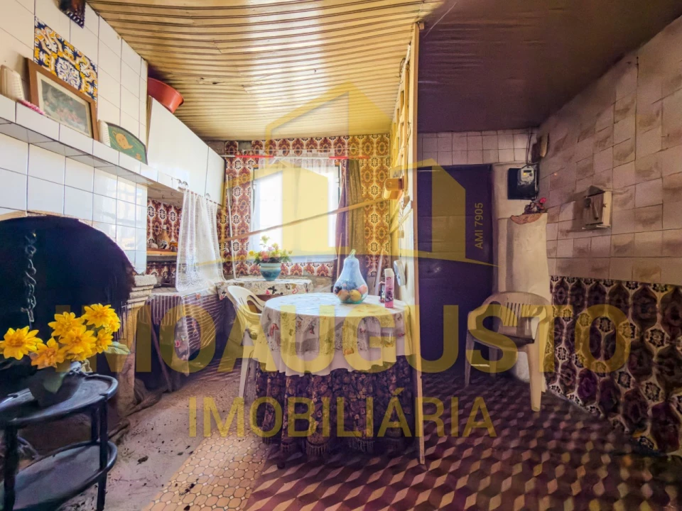 Moradia T3 para Venda em Vila Boa Foto 11