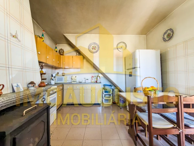 Moradia T3 para Venda em Vila Boa Foto 5