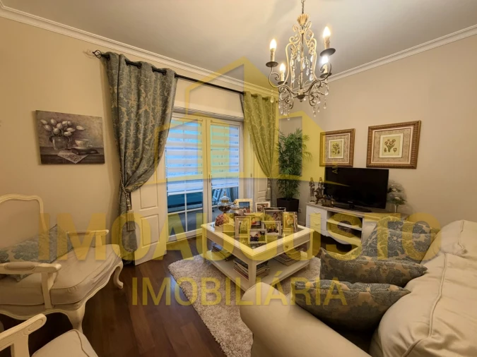 Moradia T4 para Venda em Guarda Foto 3