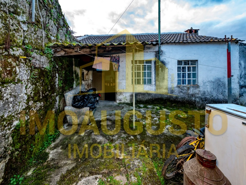 Moradia T2 para Venda em São Pedro e Santa Maria e Vila Boa do Mondego Foto 1