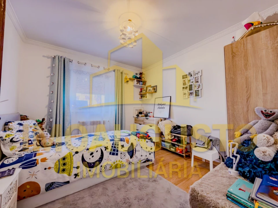 Moradia T3 para Venda em Guarda Foto 16