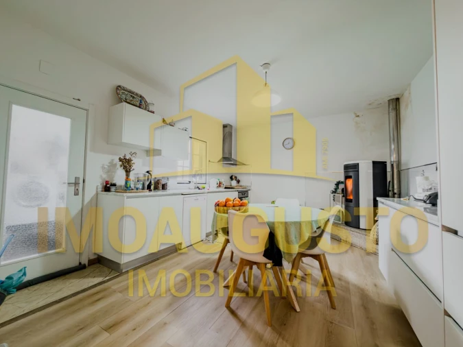 Moradia T3 para Venda em Guarda Foto 5