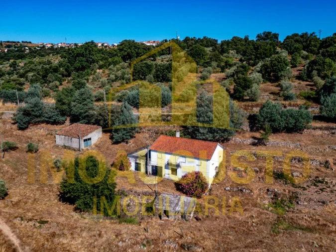 Moradia T3 para Venda em Pinhel Foto 2