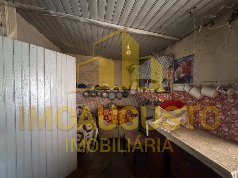 Moradia T4 para Venda em Almeida Foto 4