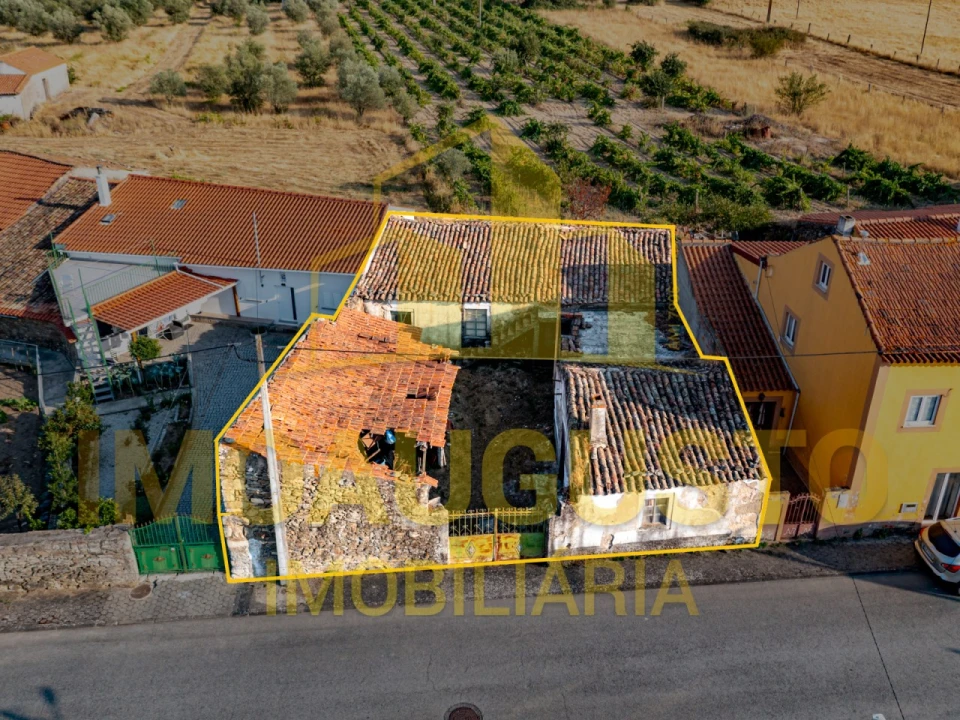 Moradia T4 para Venda em Almeida Foto 1