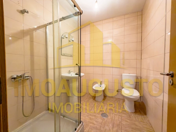 Moradia T2 para Venda em Famalicão Foto 8