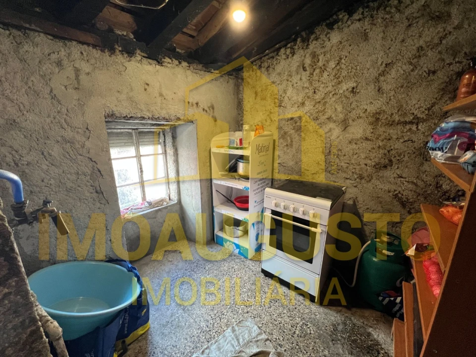 Moradia T2 para Venda em Pinhanços Foto 5