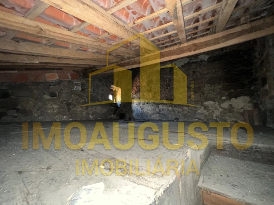 Moradia T2 para Venda em Pinhanços Foto 9