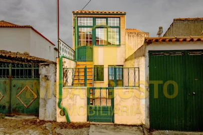 Moradia T3 para Venda em Cinco Vilas e Reigada
