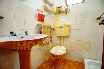 Moradia T3 para Venda em Cinco Vilas e Reigada
