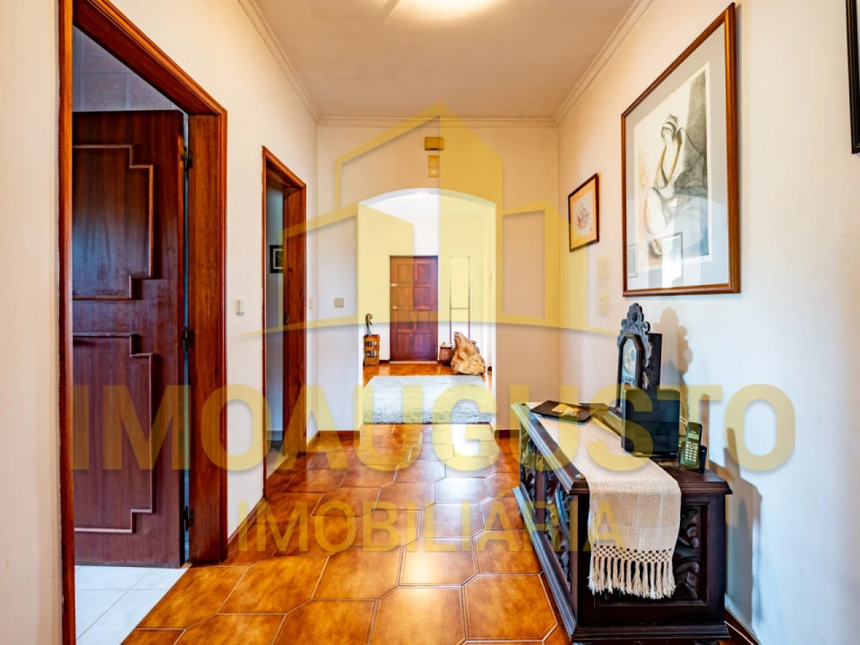 Moradia T4 para Venda em Santa Comba Foto 4