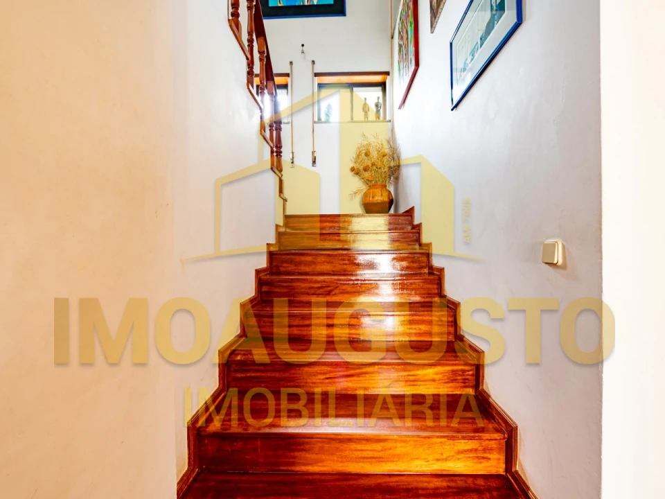 Moradia T4 para Venda em Santa Comba Foto 16