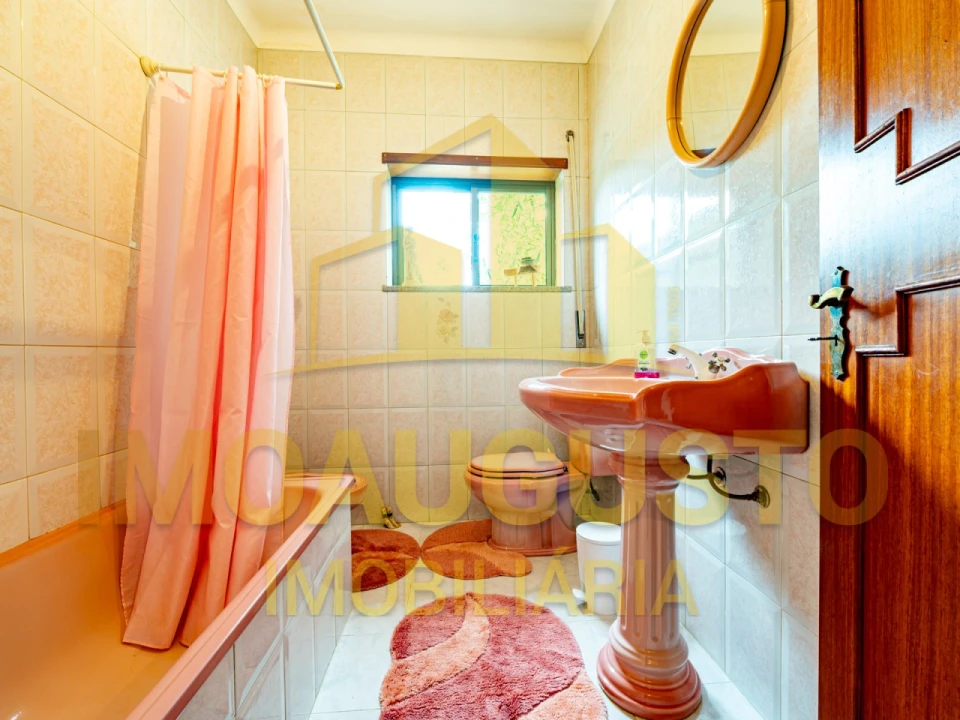 Moradia T4 para Venda em Santa Comba Foto 20