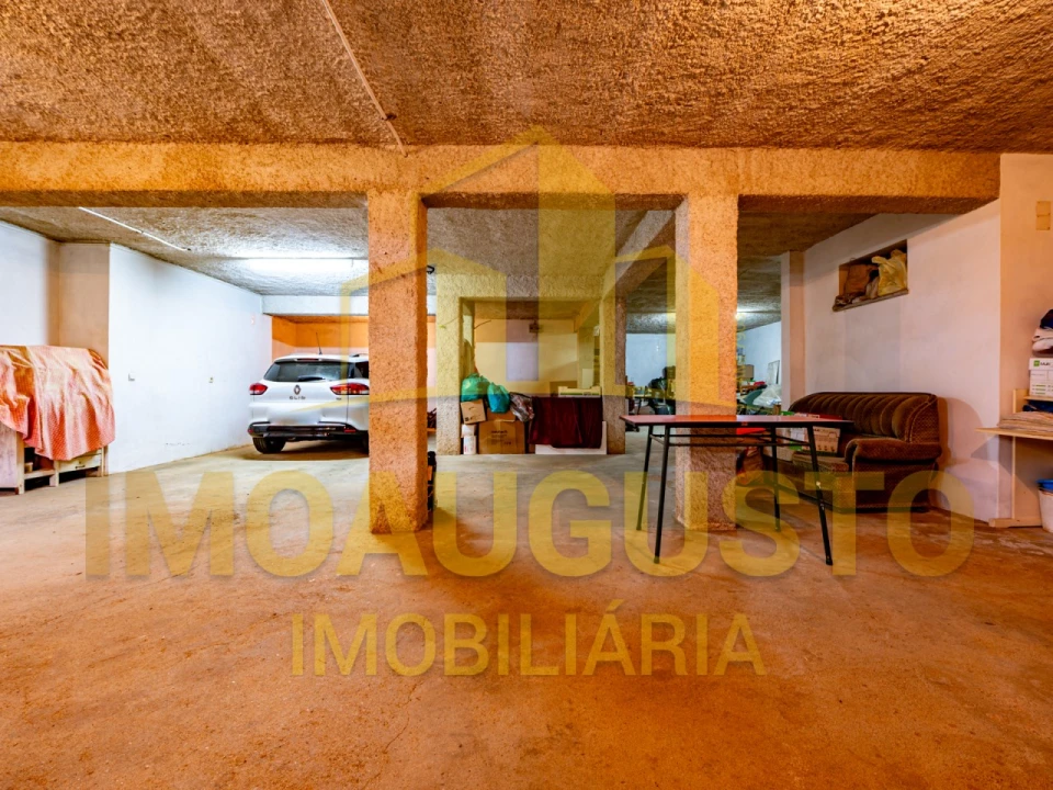 Moradia T4 para Venda em Santa Comba Foto 29