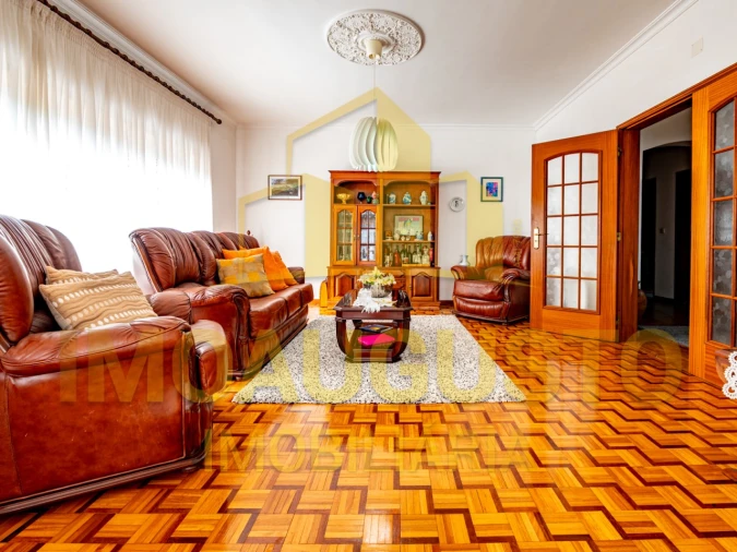 Moradia T4 para Venda em Santa Comba Foto 10