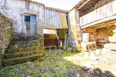 Moradia para Venda em Tamanhos