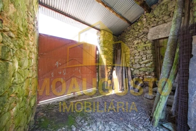 Moradia para Venda em Tamanhos