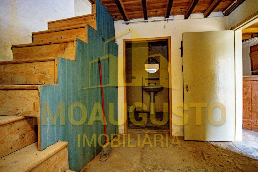 Moradia T2 para Venda em Escalhão Foto 5