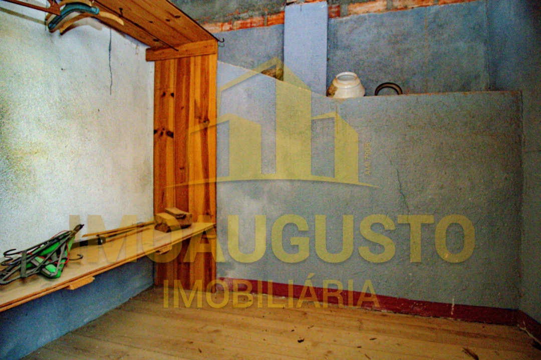 Moradia T2 para Venda em Escalhão Foto 8