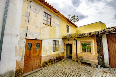 Moradia T2 para Venda em Escalhão