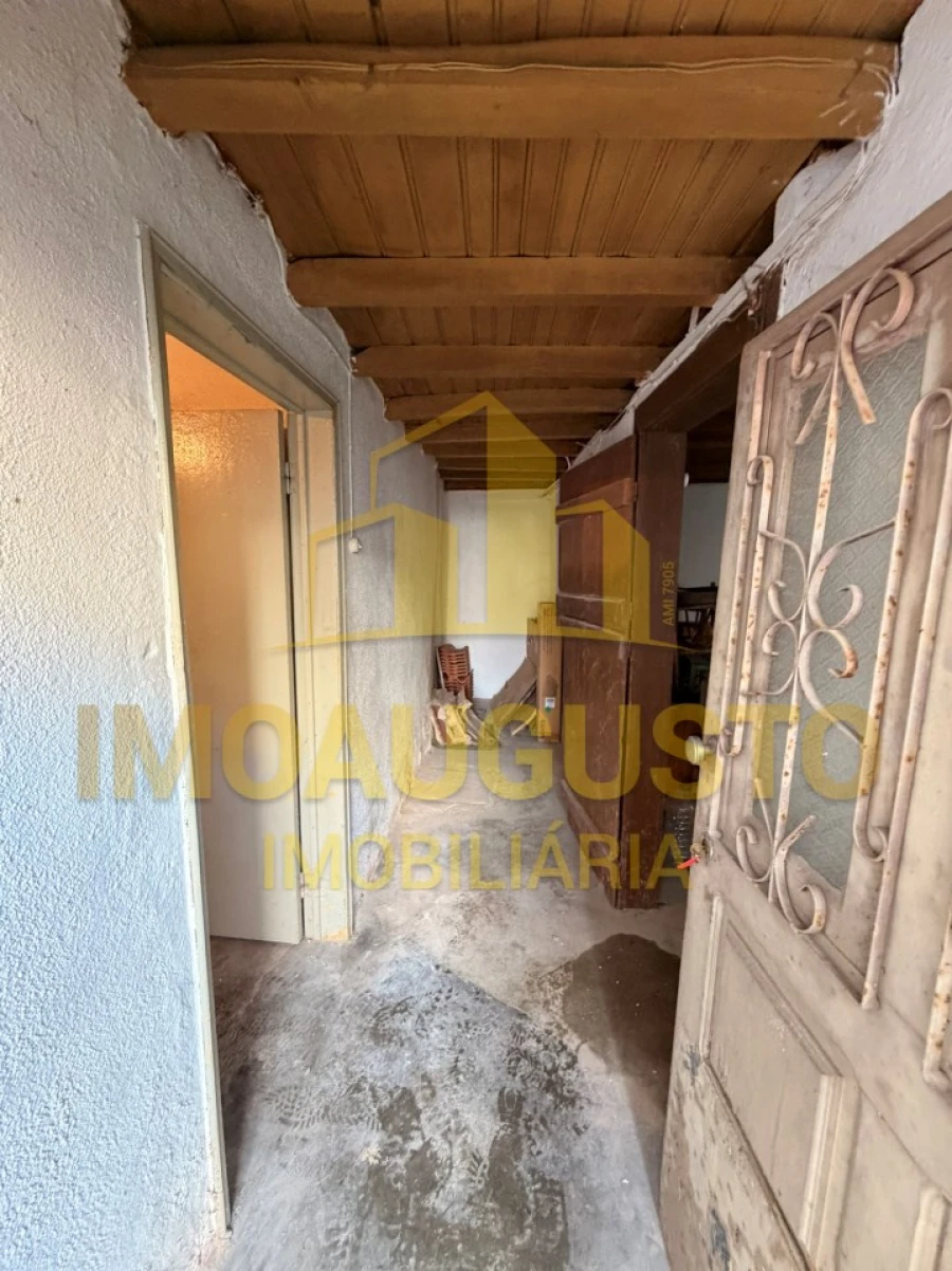 Moradia T2 para Venda em Escalhão Foto 3