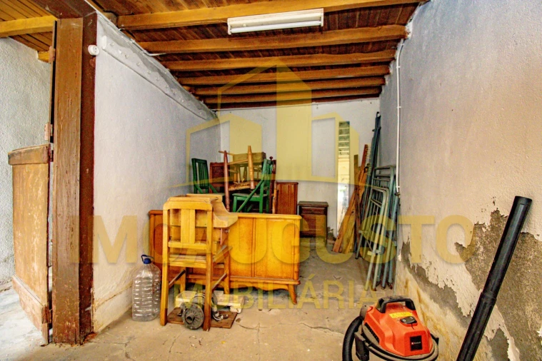 Moradia T2 para Venda em Escalhão Foto 3