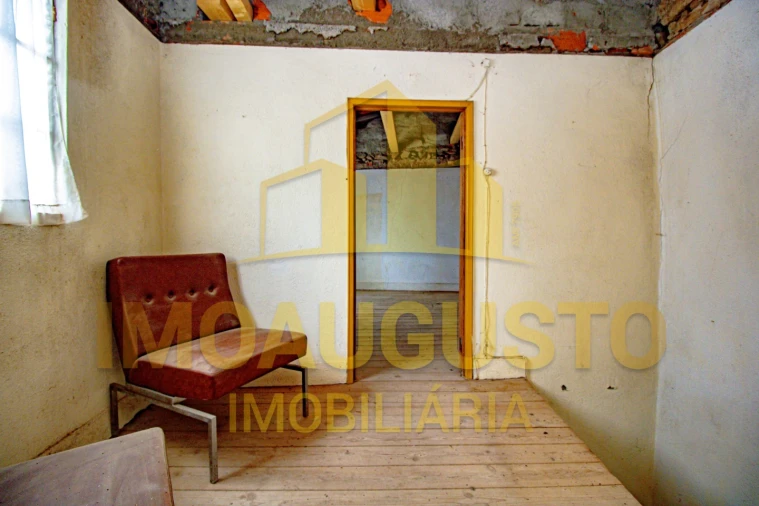Moradia T2 para Venda em Escalhão Foto 7