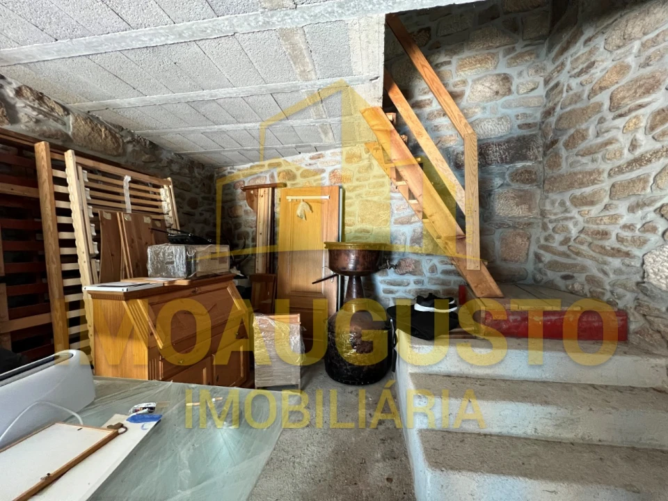 Moradia T1 para Venda em Aldeia da Ponte Foto 6