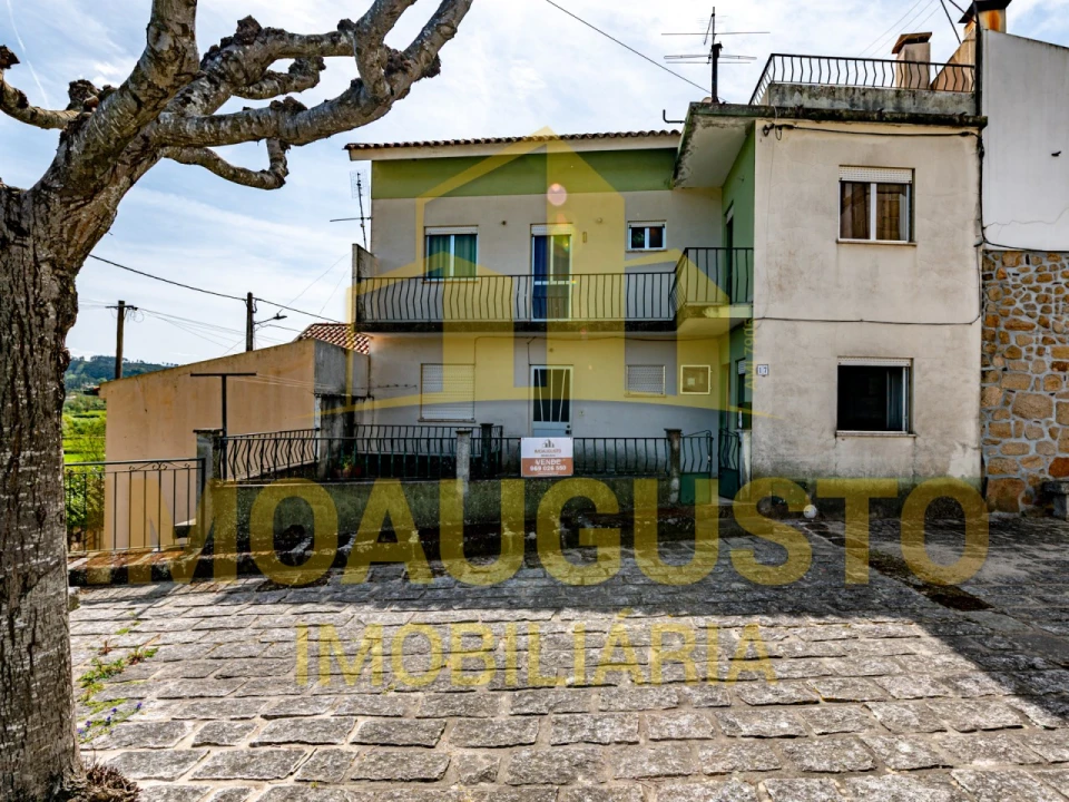 Moradia T4 para Venda em Santiago Foto 3