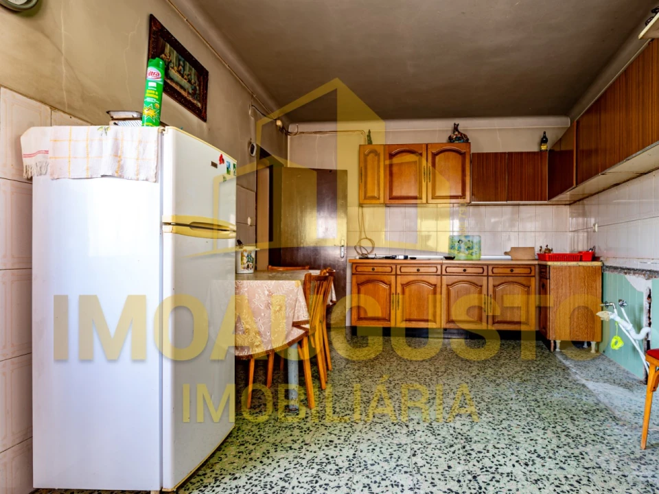 Moradia T4 para Venda em Santiago Foto 6