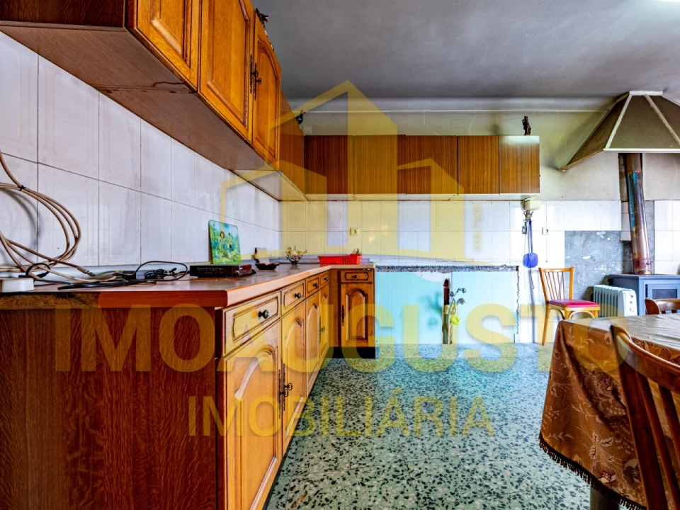 Moradia T4 para Venda em Santiago Foto 7