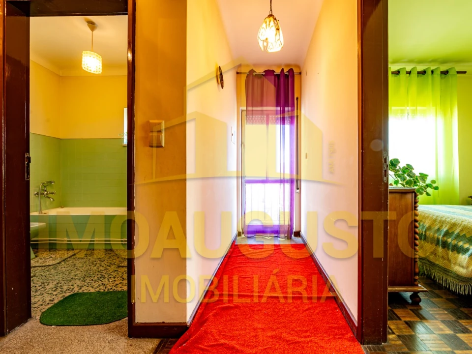 Moradia T4 para Venda em Santiago Foto 23